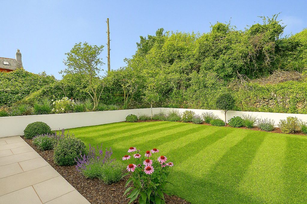 Property photo 2 of 8 Picture No. 08