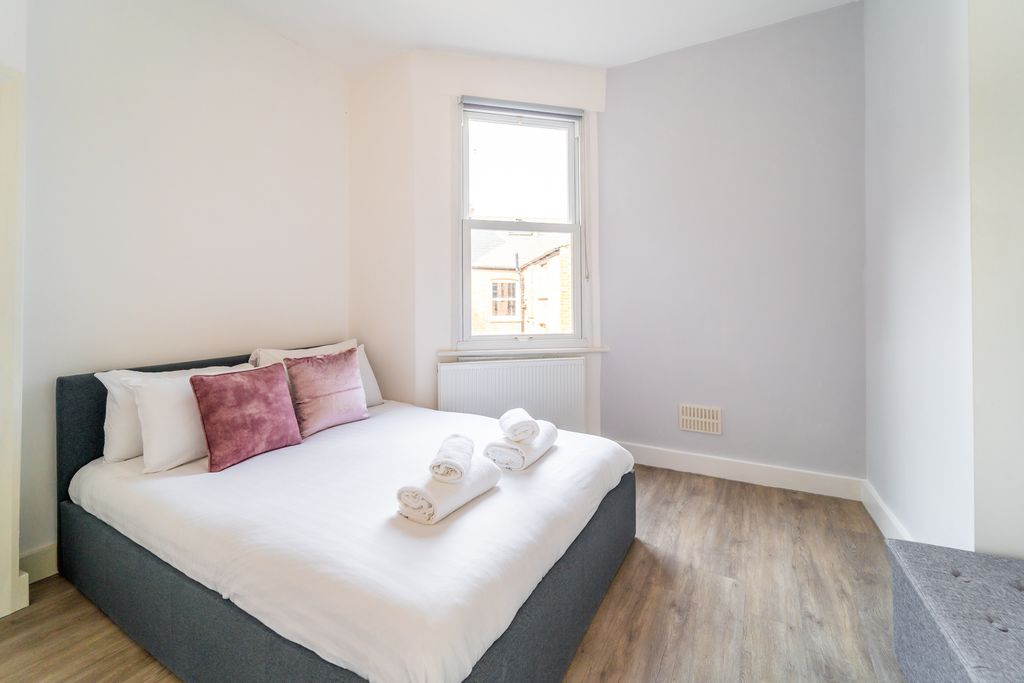 Property photo 2 of 11 Ndb04815
