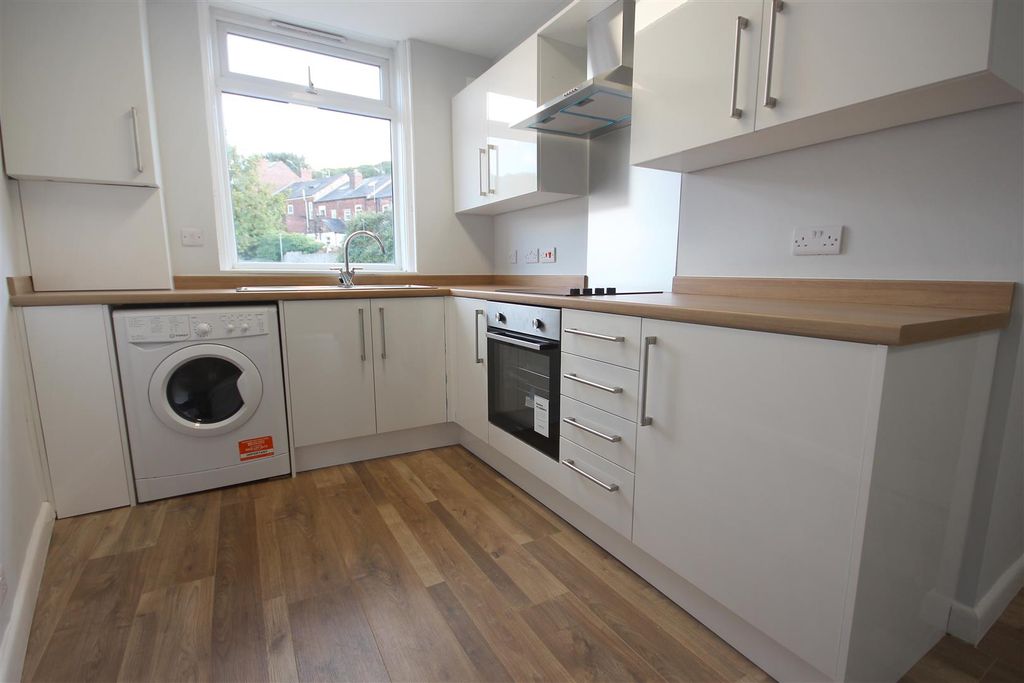 Property photo 1 of 13 Dining Kitchen