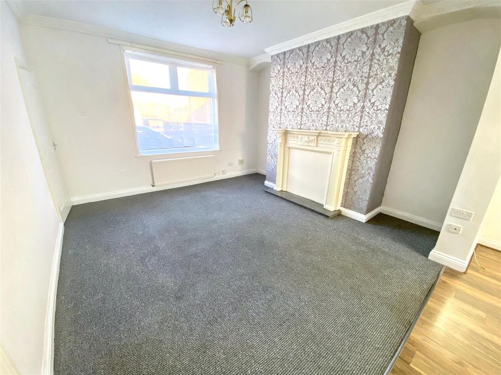 Property photo 3 of 9 Living Room (1).Jpg