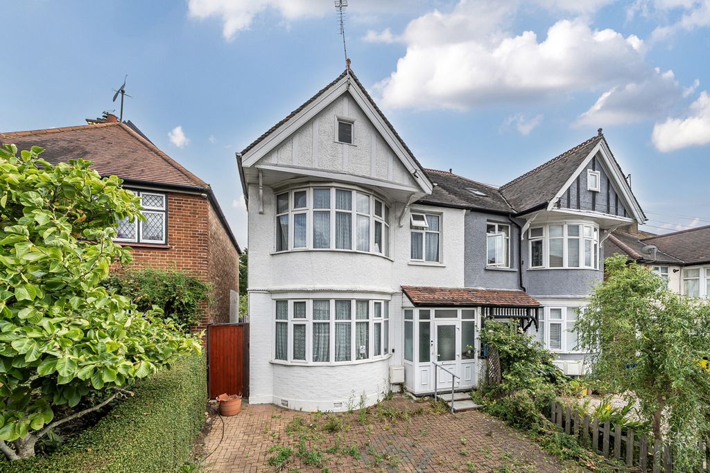 Property photo 1 of 21 1327104-1-68Af101...