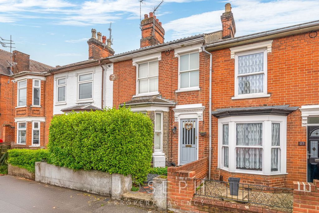 Property photo 1 of 17