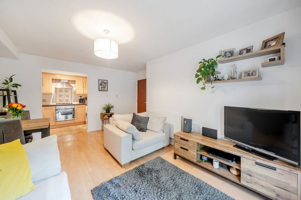 Property photo 2 of 10 Picture No. 03