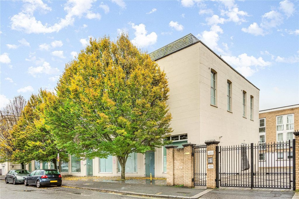 Property photo 3 of 9