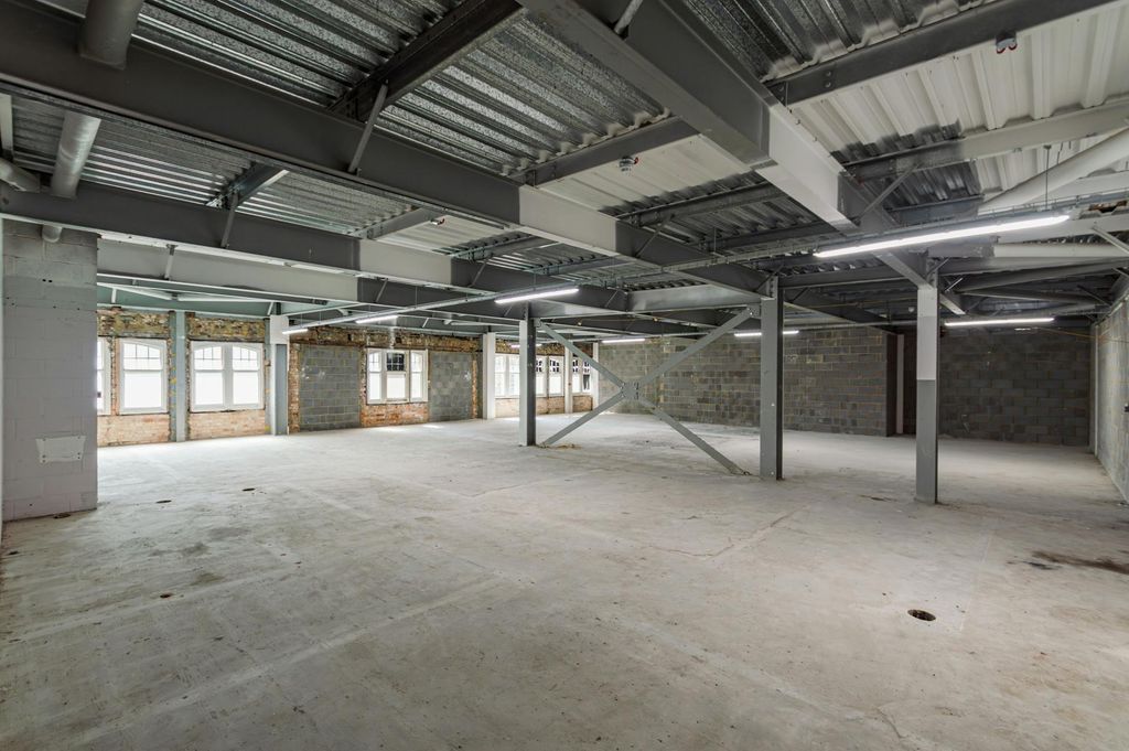 Property photo 2 of 7 6.Jpg