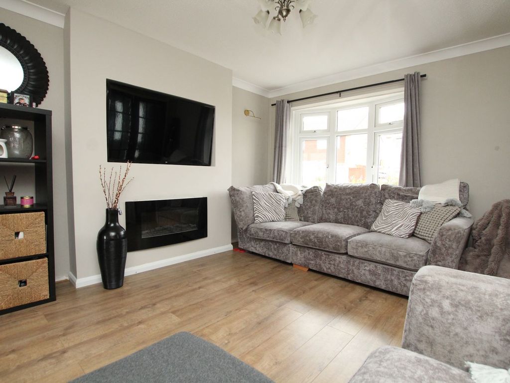 Property photo 2 of 23