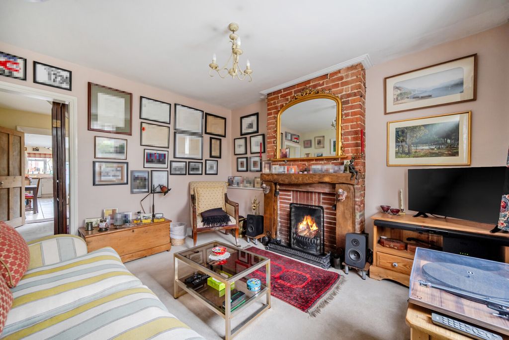 Property photo 2 of 17 1415536-14-699725...