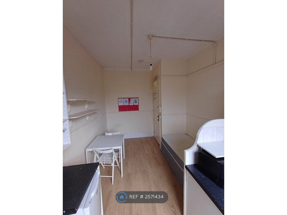 Property photo 2 of 3