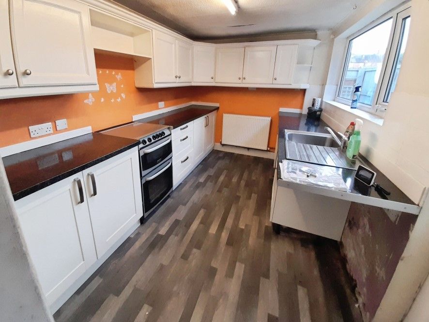 Property photo 2 of 13