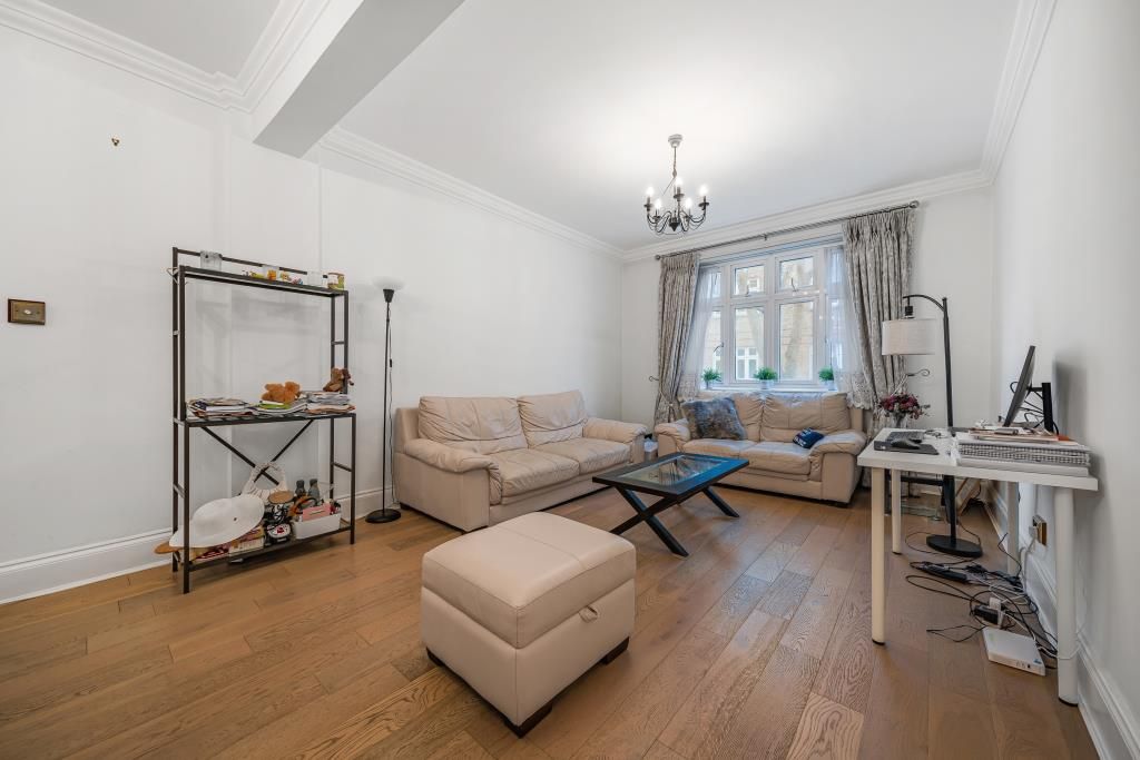 Property photo 3 of 11 Living Room