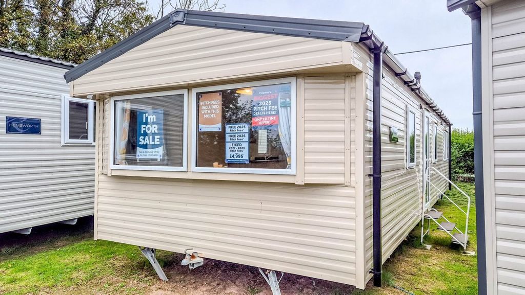 Property photo 1 of 16 Exterior Of The Willerby Etchingham Holiday Caravan For Sale At Polperro Holiday Park, Cornwall