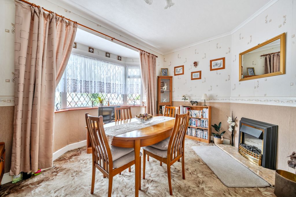 Property photo 3 of 14 1342064-6-68A48E07Abb8c