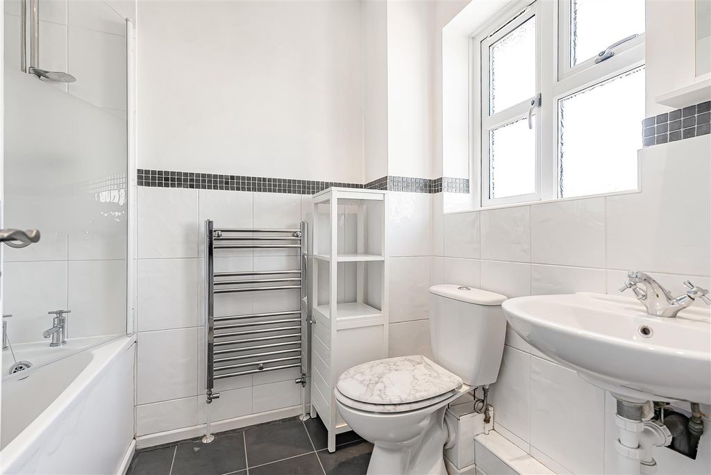 Additional image 11 of 1 bed end terrace house for saleThe Copse, Hertford SG13