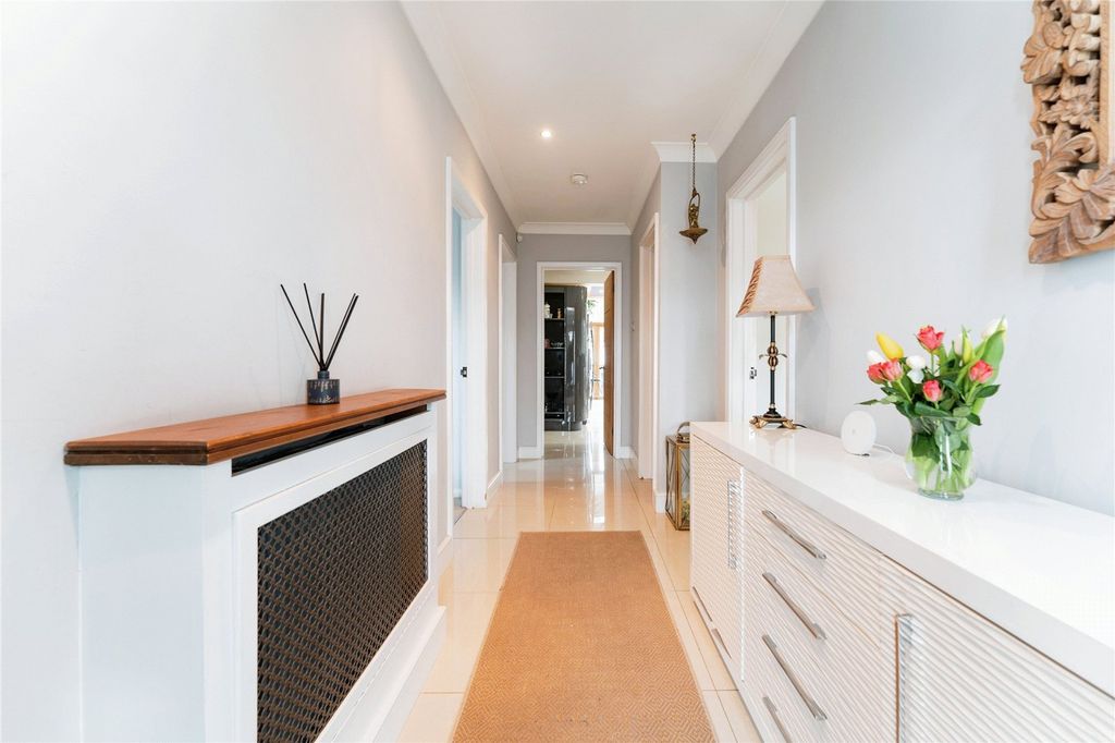 Property photo 2 of 31 Photography