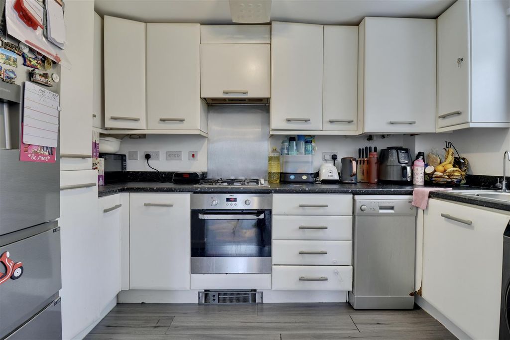 Property photo 3 of 10 A5B94Ff5-F3E2-4461-9Fc9-C5B6F6Fdd77A_1_201_A.Jpeg