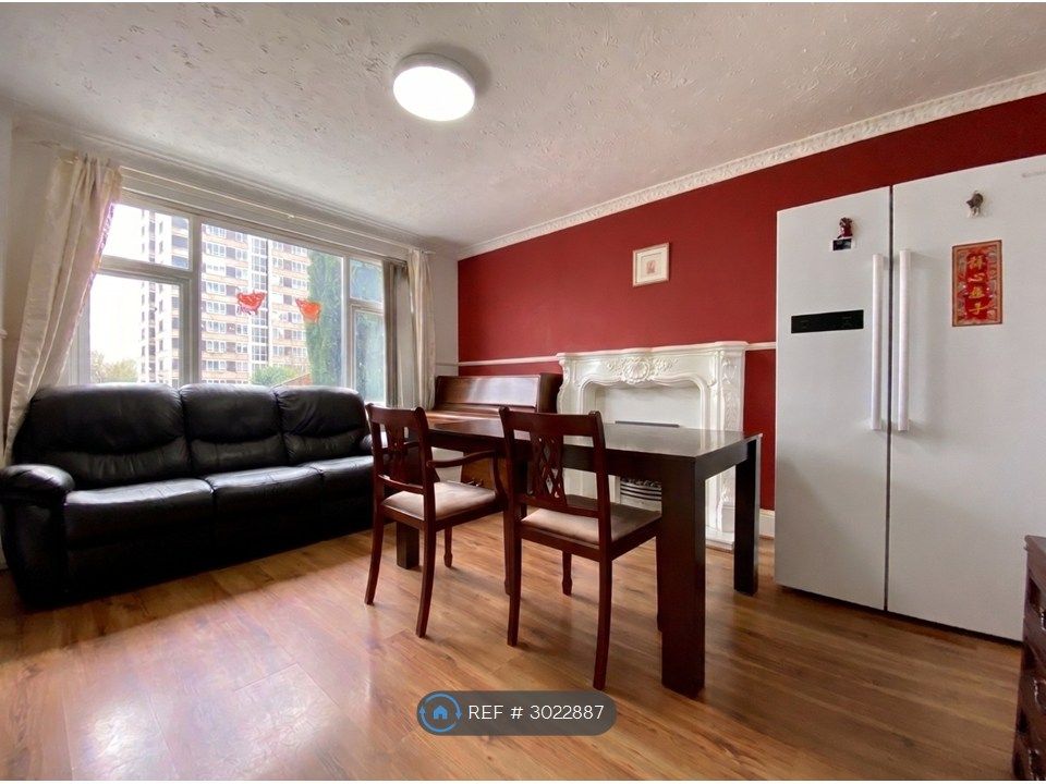 Property photo 3 of 16