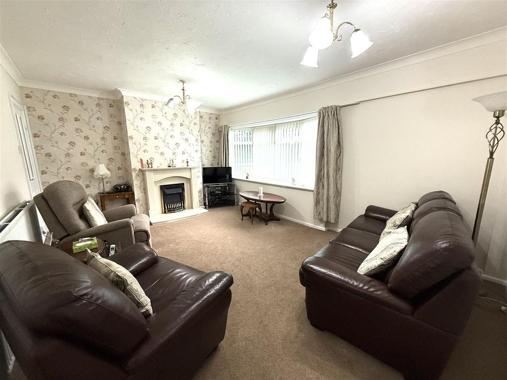 Property photo 3 of 22 2 Moor Lou.Jpeg