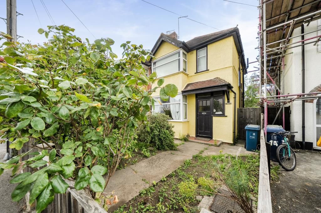 Property photo 1 of 12 External Front