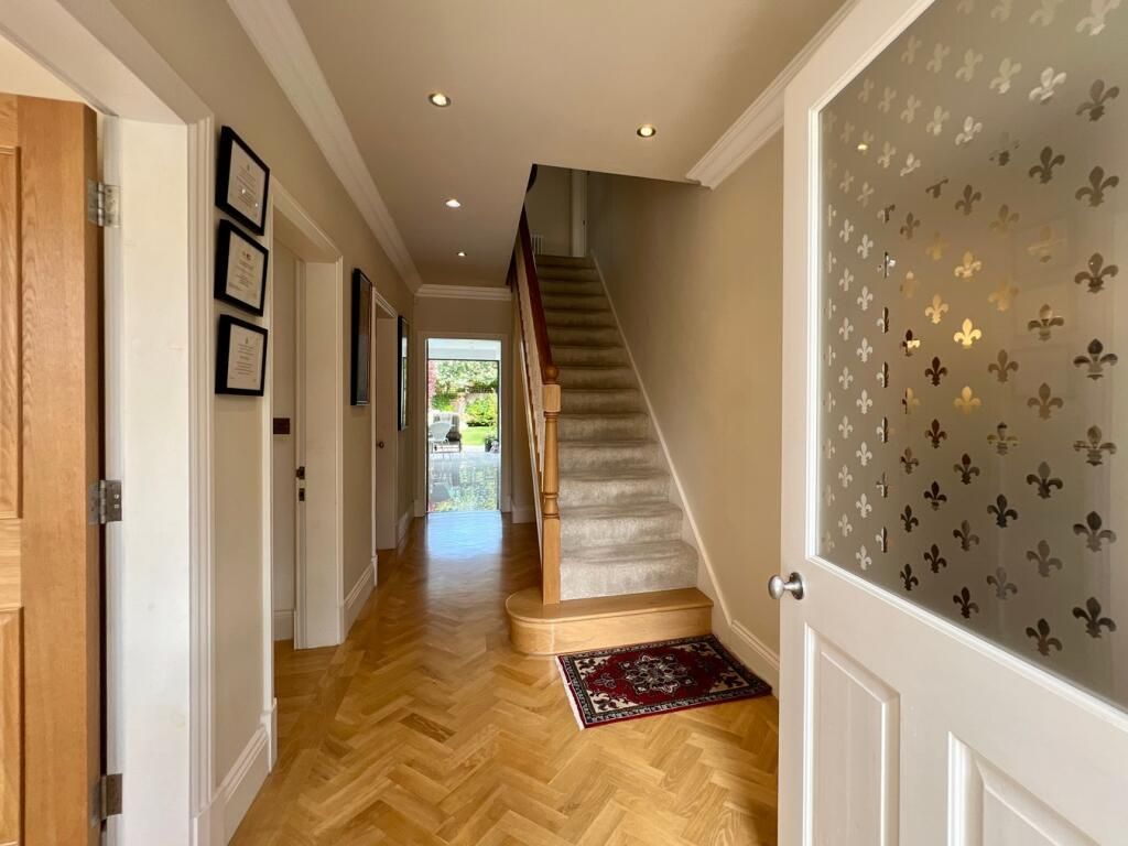 Property photo 3 of 41