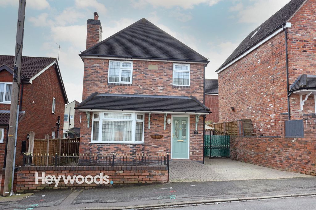 Property photo 1 of 37