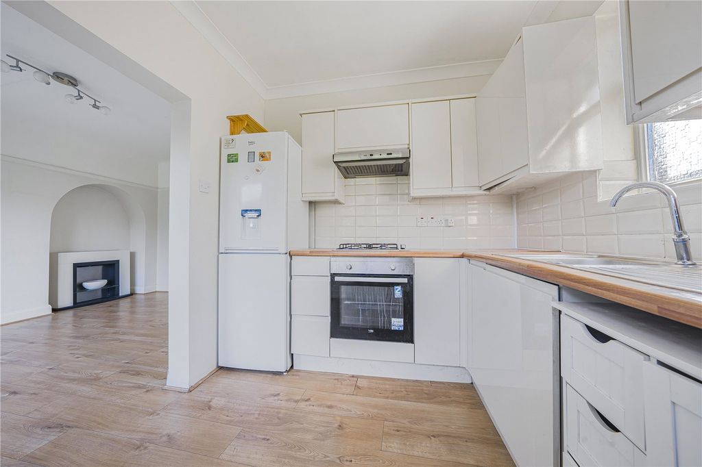 Property photo 2 of 16 Kitchen