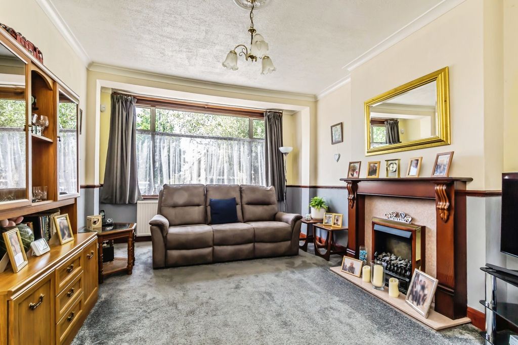 Property photo 2 of 19 Pbox-Img.Jpg