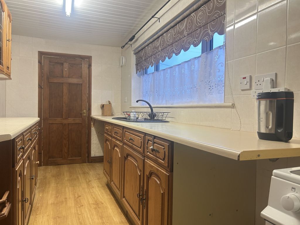 Property photo 2 of 7 Img_4401