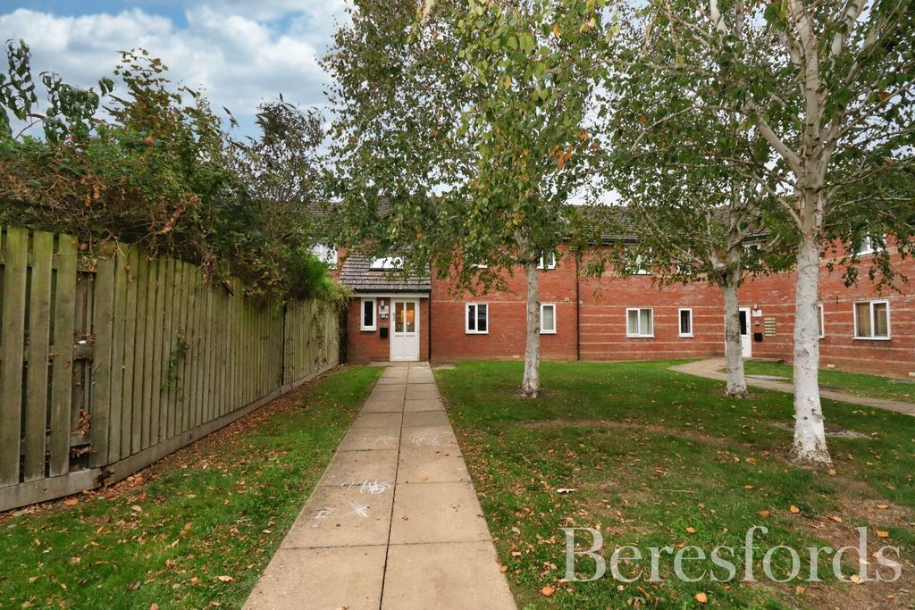 Property photo 1 of 11 Front