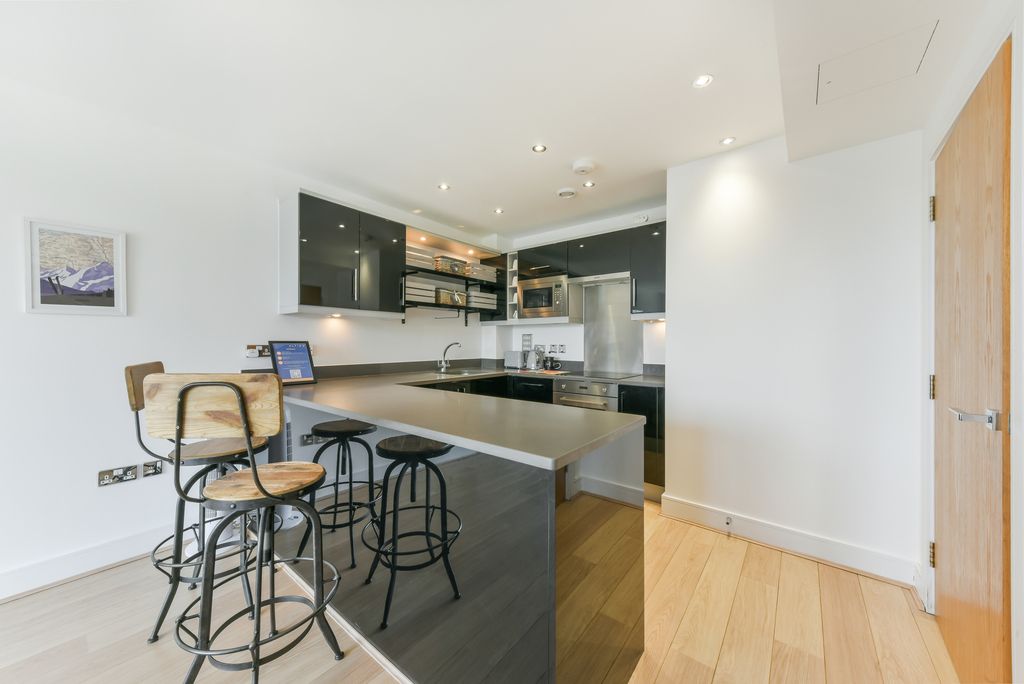 Property photo 3 of 8