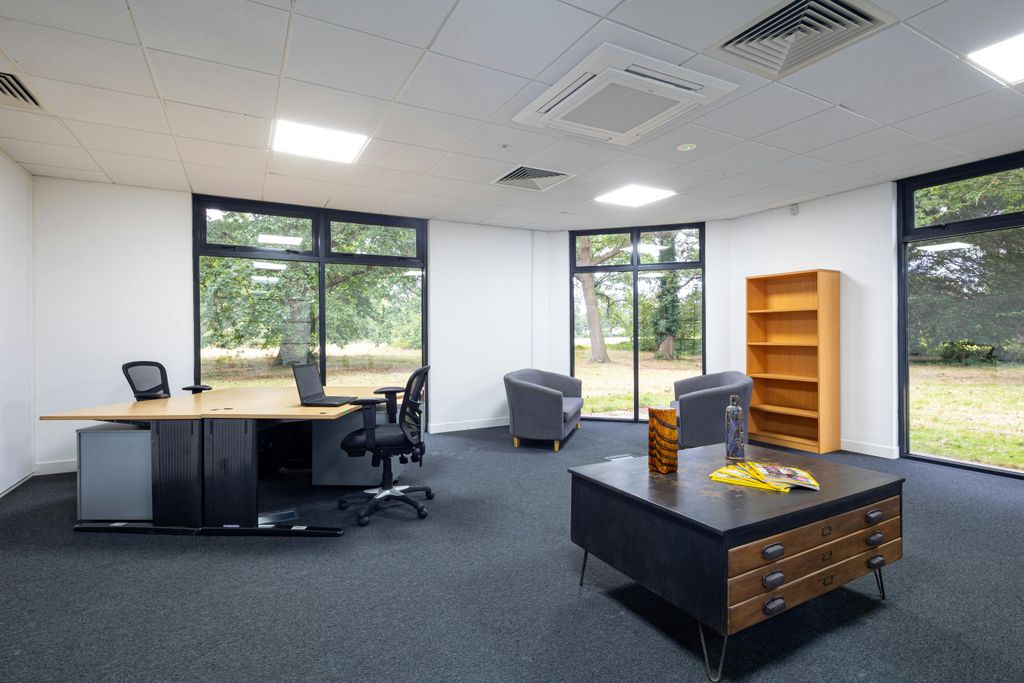 Property photo 2 of 12 _Frischmanngroup_Harringtonhouse046.Jpg