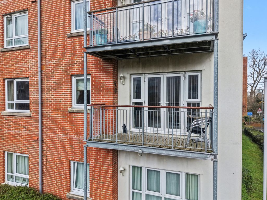 Property photo 2 of 13