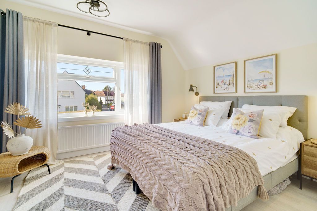 Property photo 2 of 28