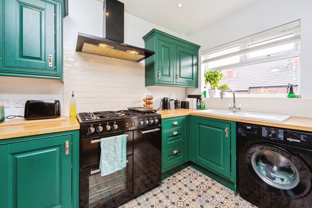 Property photo 2 of 15 Pbox-Img.Jpg