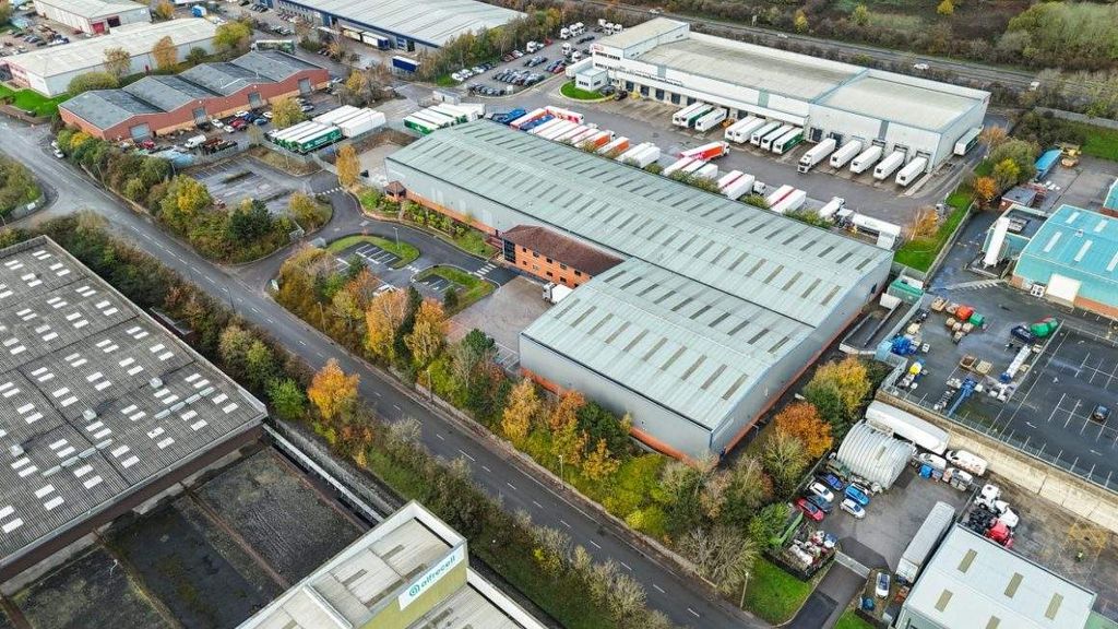 Property photo 1 of 9