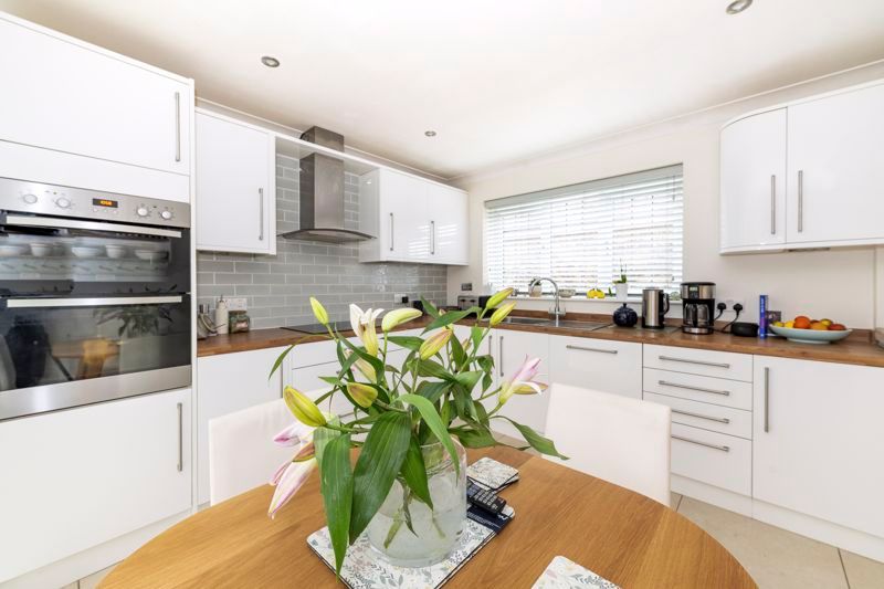 Property photo 2 of 27 Photo 18