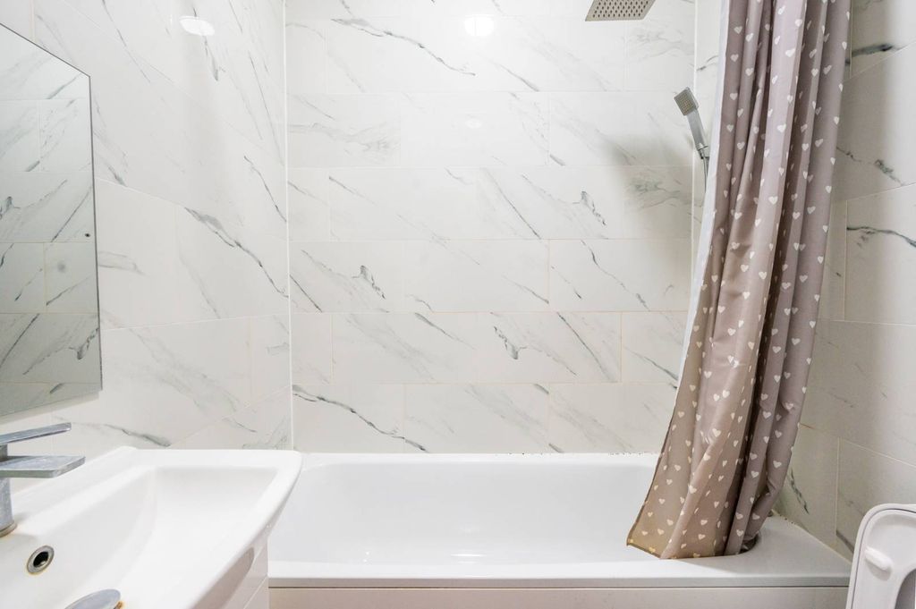 Property photo 3 of 3