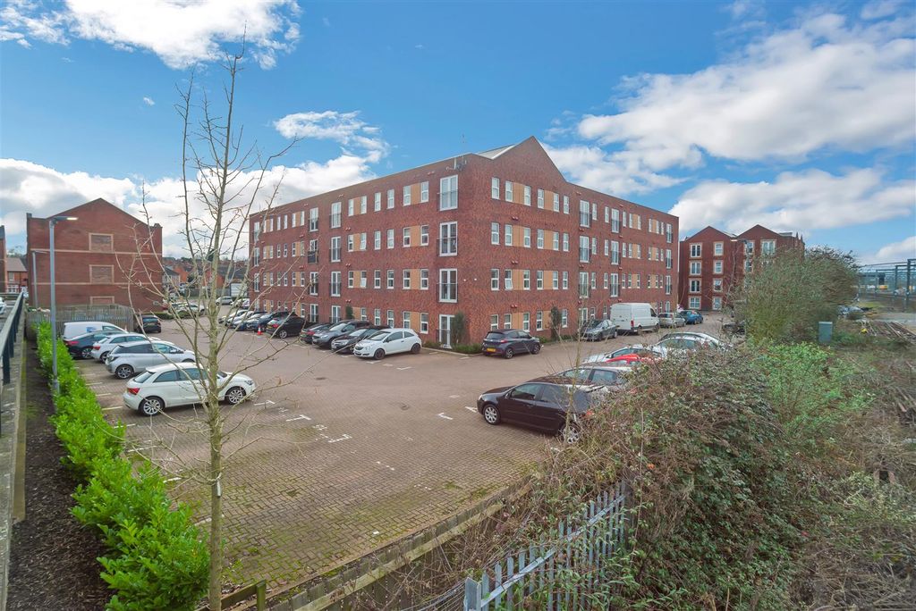 Additional image 11 of 2 bed flat for saleCrescent House, Woodside Park, Rugby CV21