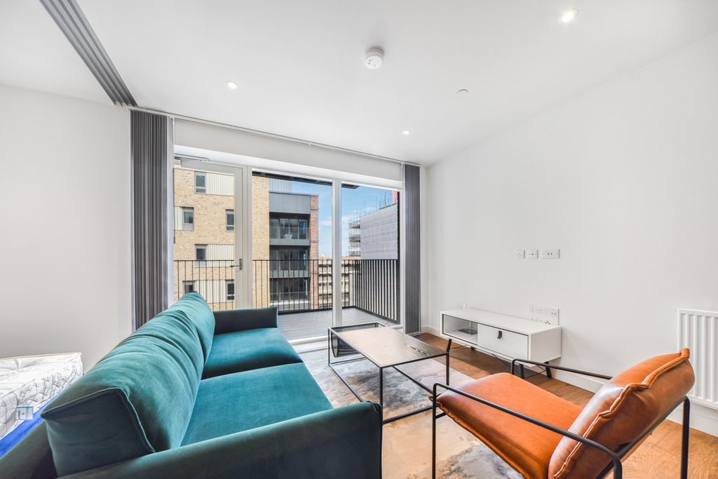 Property photo 3 of 11 Dsc_1278_High