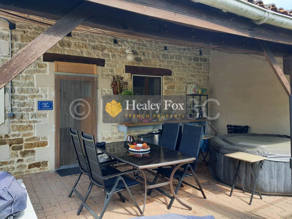 Property photo 3 of 19