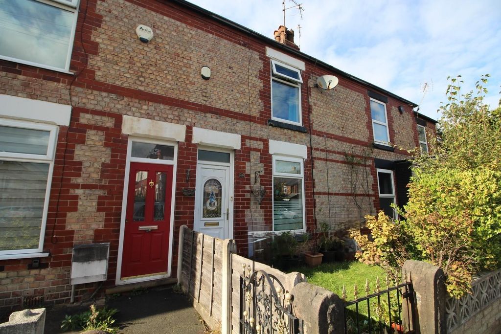 Property photo 1 of 8 New Outside Without Bins .Jpg