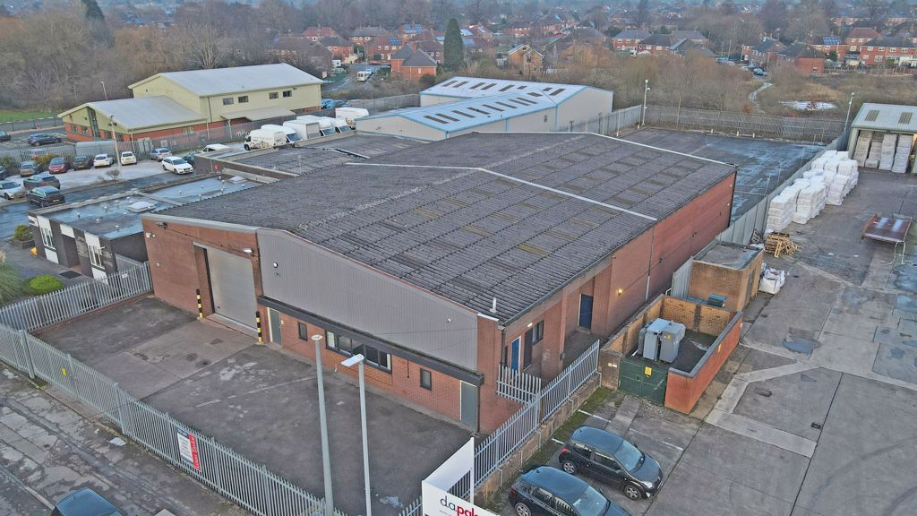 Property photo 1 of 7 Photo 6