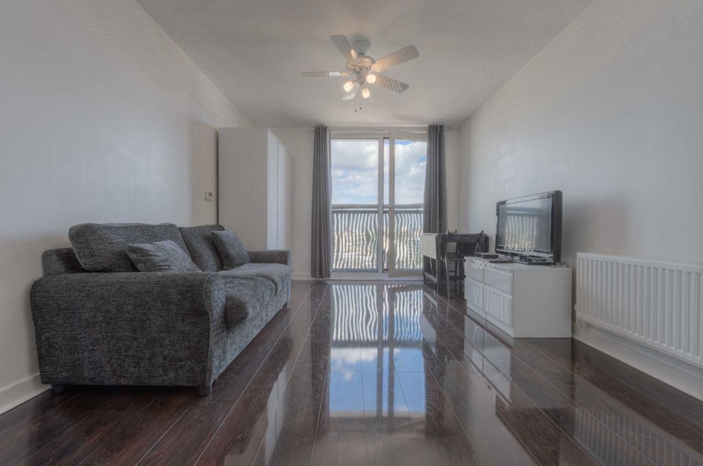Property photo 1 of 10 Reception Room