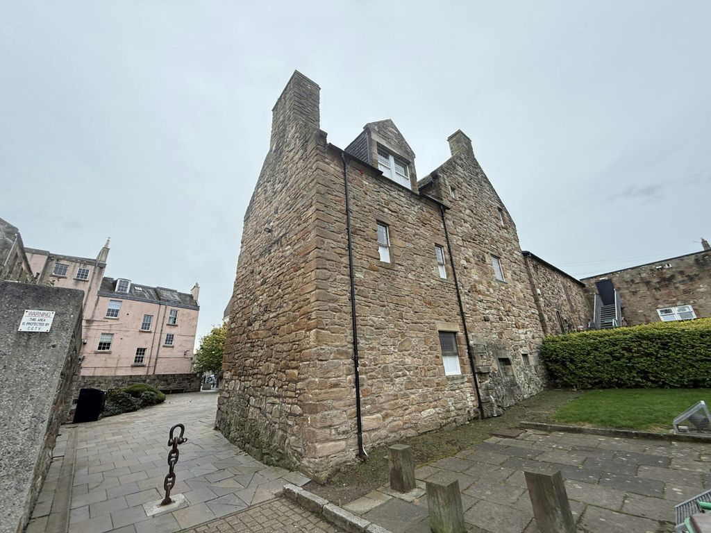 Property photo 2 of 19 Image 2