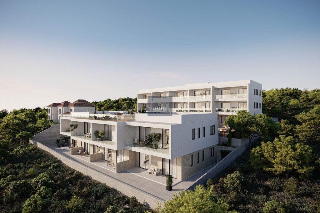 Property photo 3 of 3