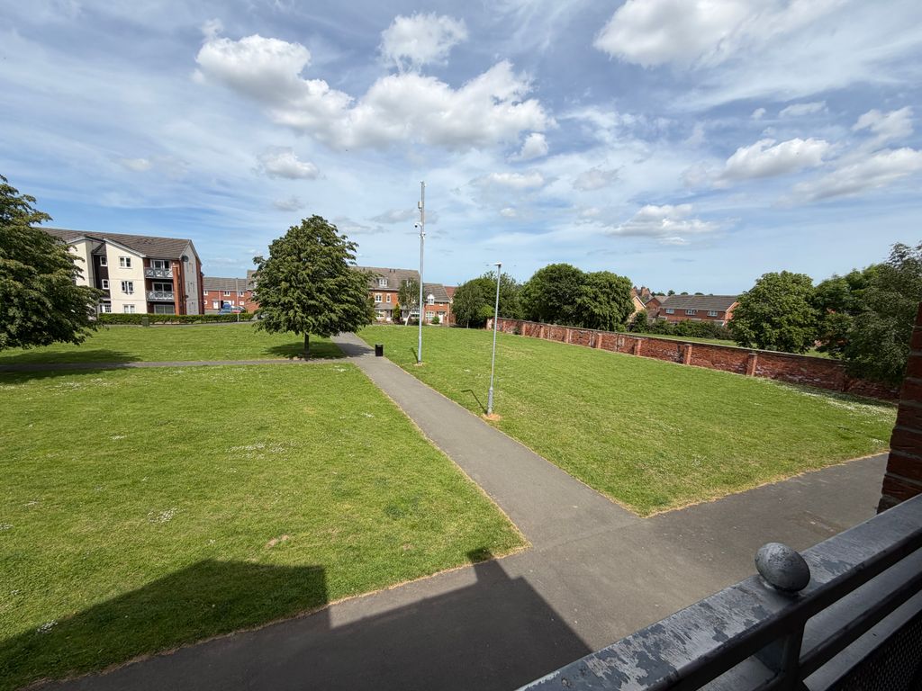 Property photo 3 of 8 Img_0044