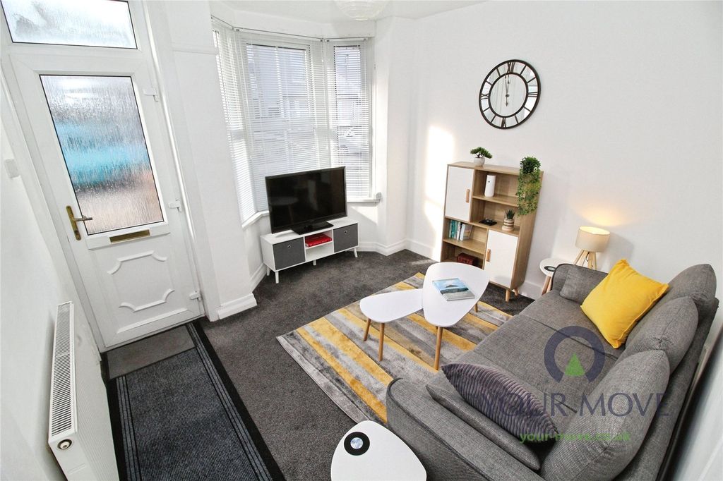 Property photo 3 of 15 Living Room