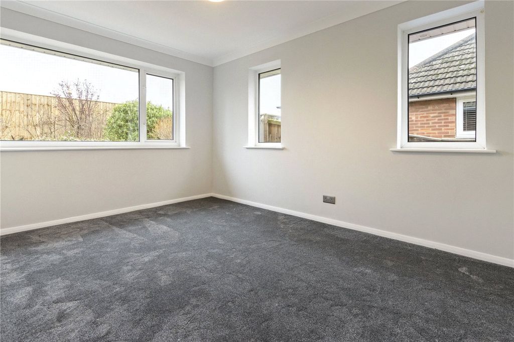 Property photo 2 of 21 Picture No. 09