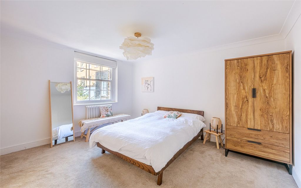 Property photo 2 of 15 Picture No. 05