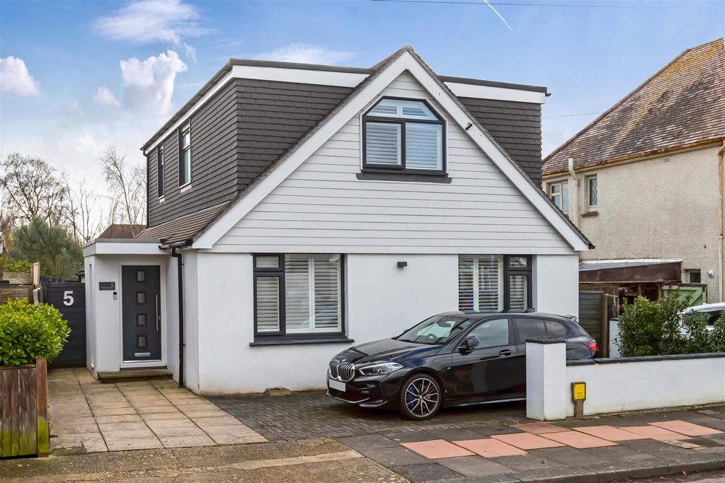 Property photo 1 of 34 Mardale_49.Jpg