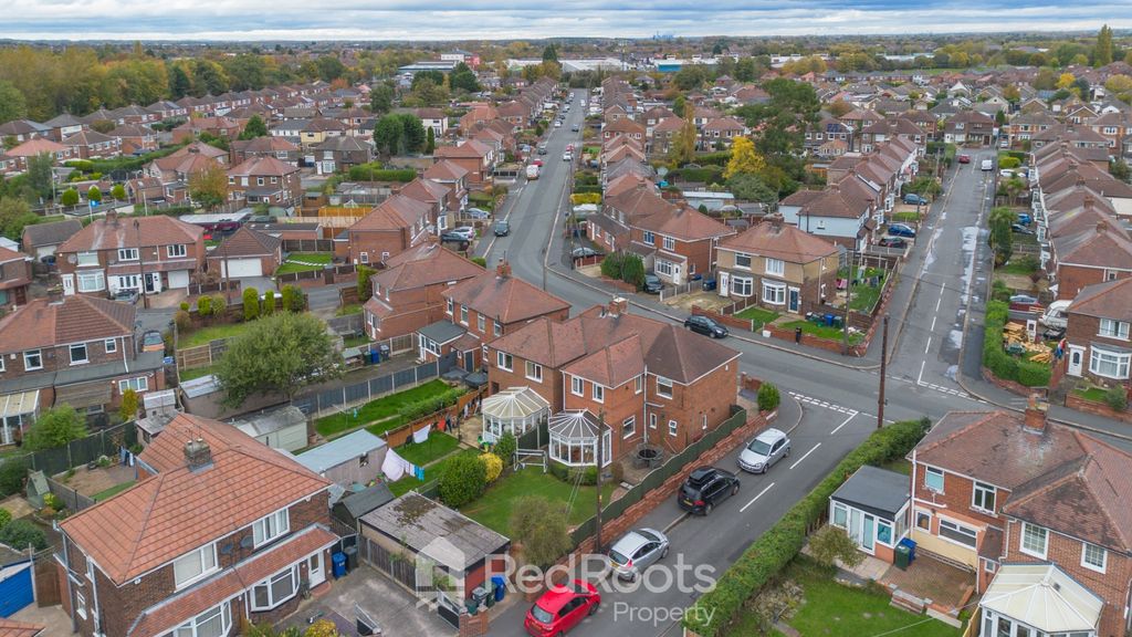 Property photo 3 of 32 3711625
